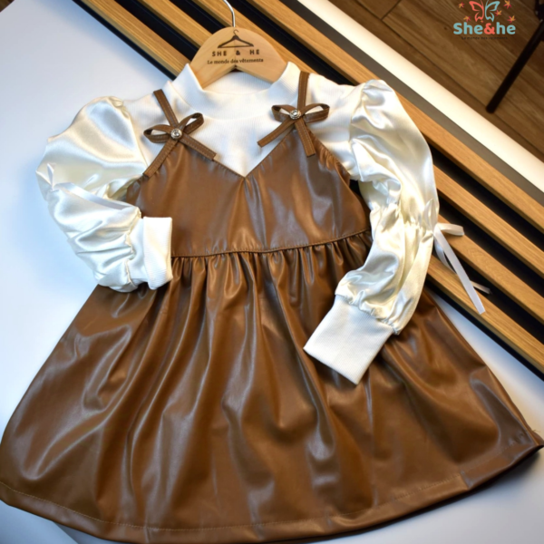 ensemble skay she-he